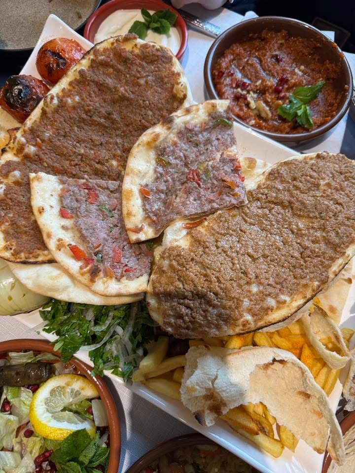 Lahmacun Platte