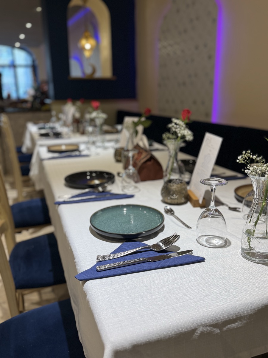 Elegantes Ambiente bei Layalina